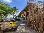 Kunjungi Masjid Nurul Jibal Lembar, Polres Lobar Serahkan Bantuan