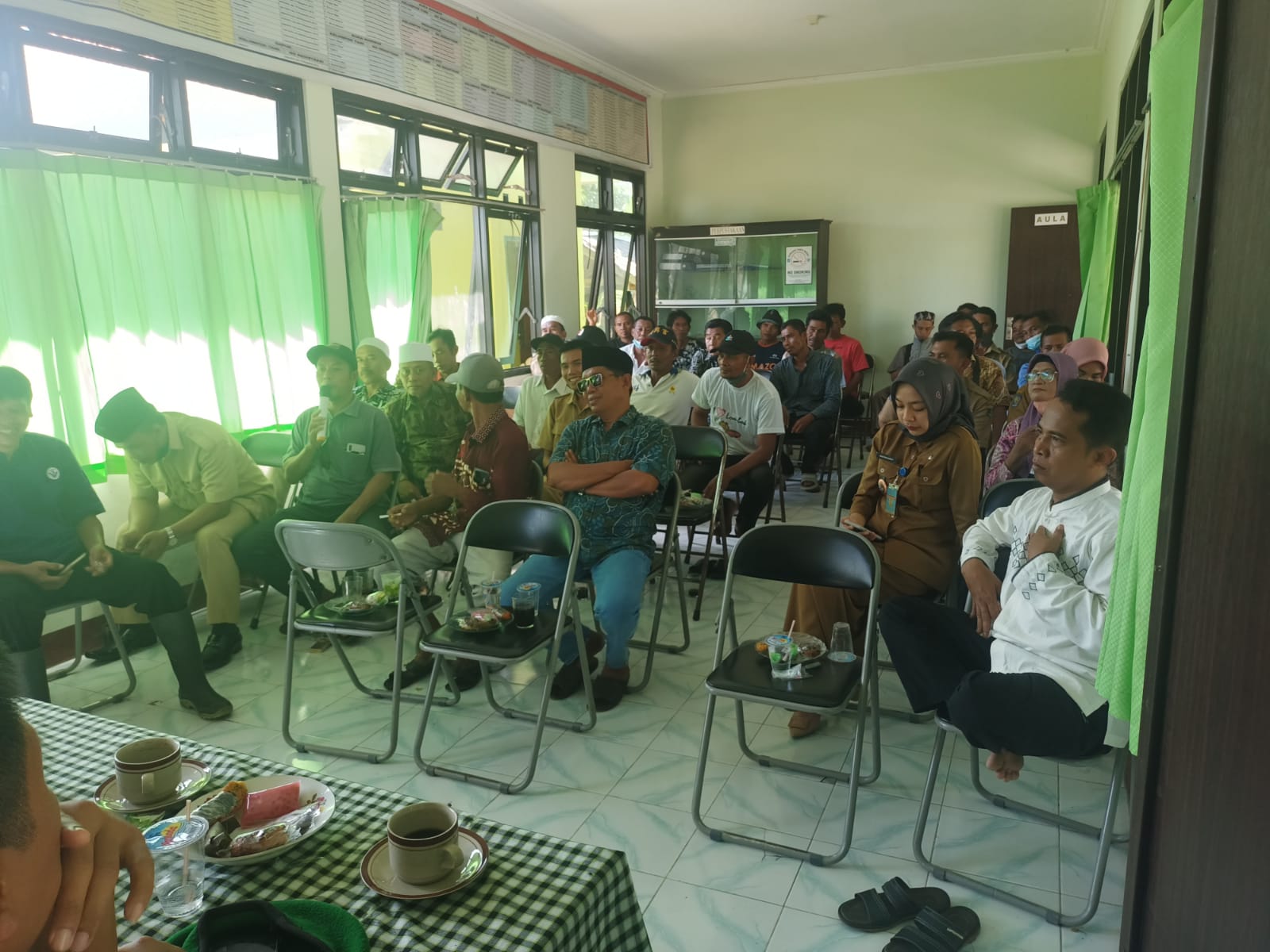 Gerung Masuk Zona Merah PMK, Fokopimcam Gerung Langsung Lakukan Pertemuan