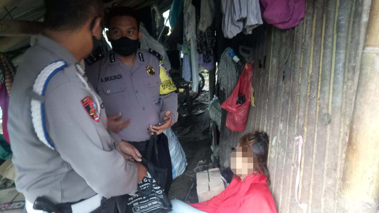 Mabuk Berat, Gadis Belia di Kota Sukabumi Tak Sadarkan Diri di Pinggir Jalan