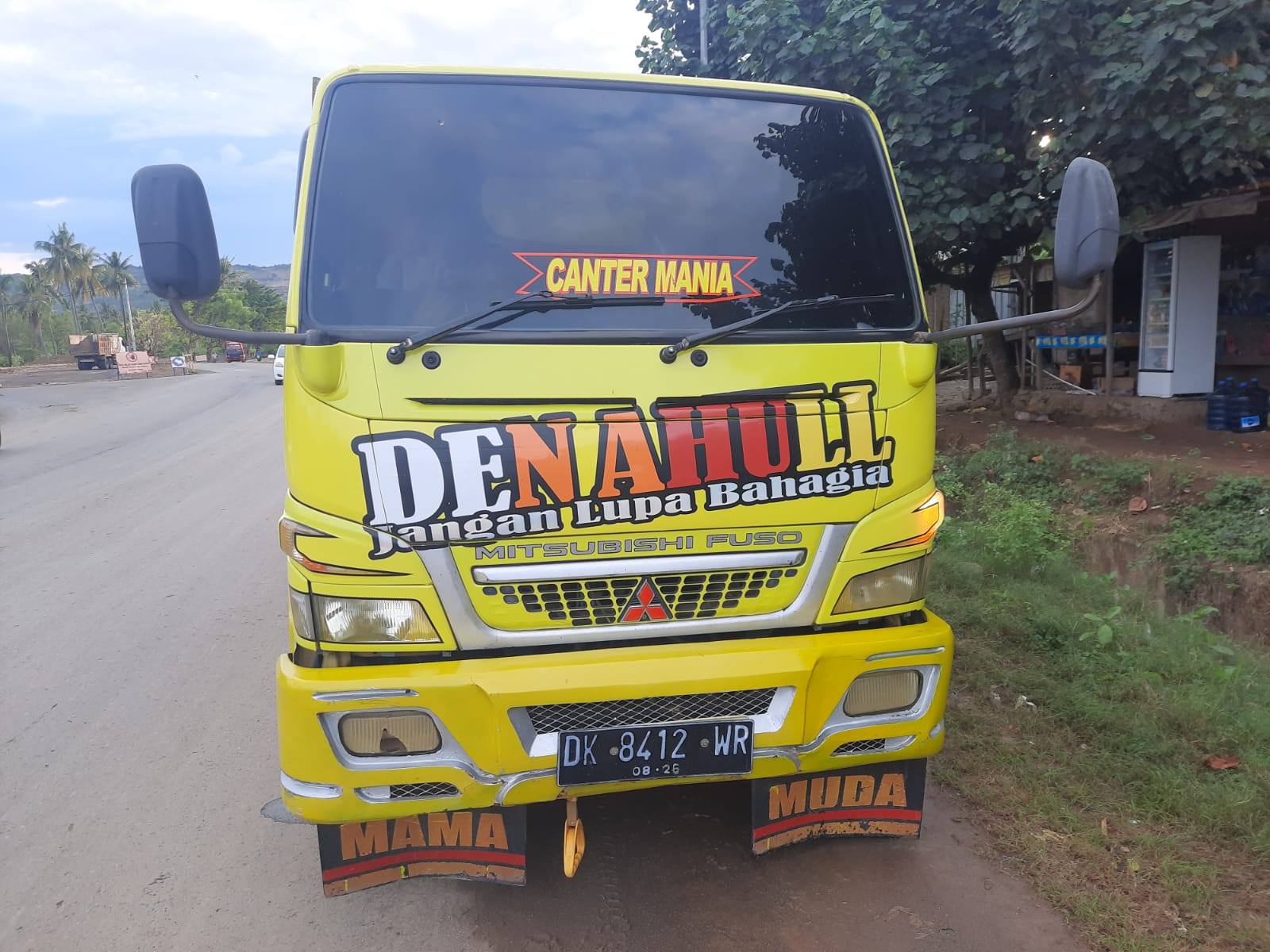 Kecelakaan ke Arah Sirkuit Mandalika, Tabrakan Dump Truk VS Mobil CRV