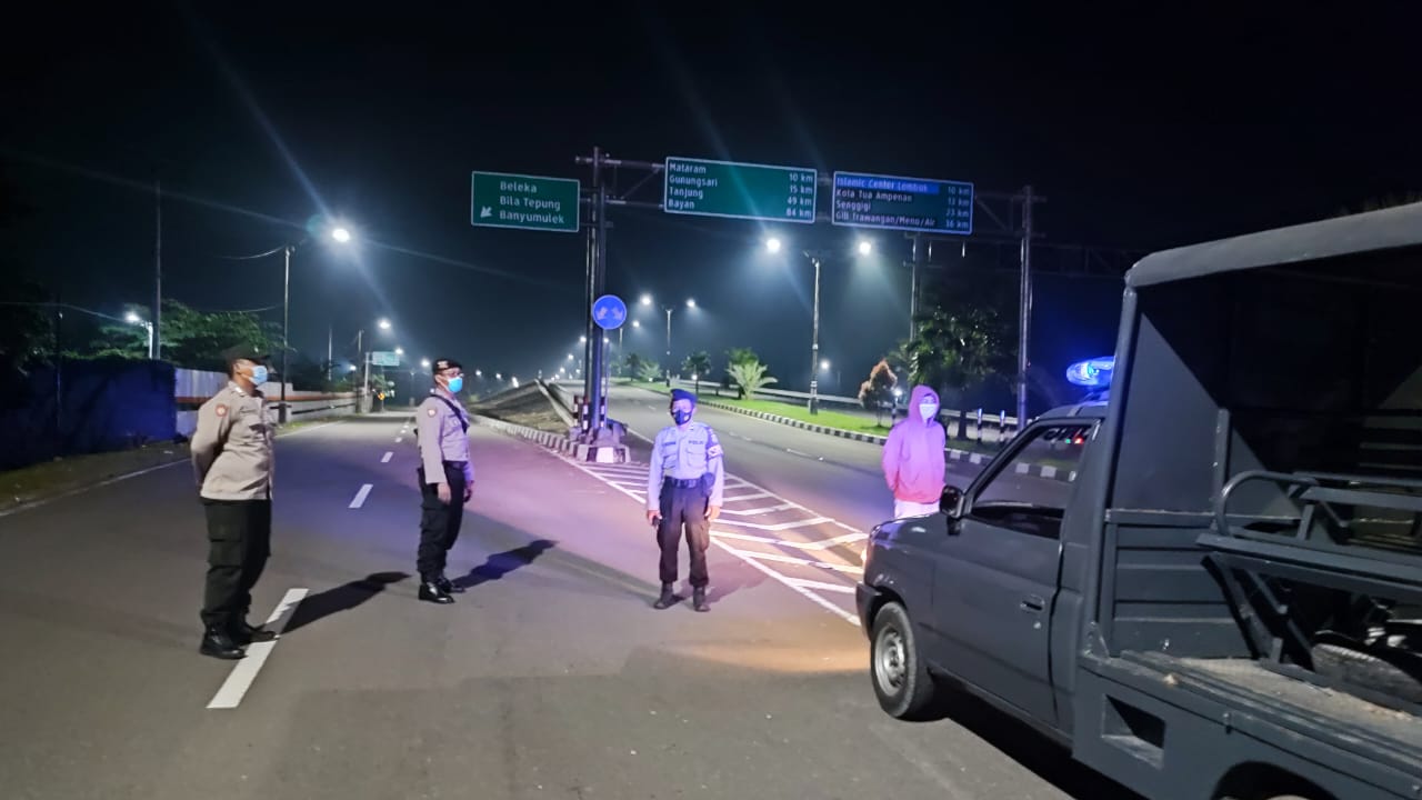 Patroli Blue Light Polsek Gerung, Cegah Kejahatan Konvensianal yang Menjadi Perhatian Publik