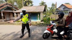 Polisi Tidak Tilang Pemotor Bersendal Jepit, Berikut Penjelasannya