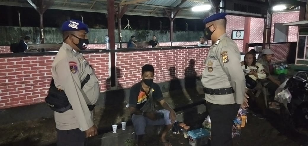 Satpolairud Polres Lobar Lakukan Patroli Pesisir, Ingatkan Nelayan Gunakan Alat Keselamatan