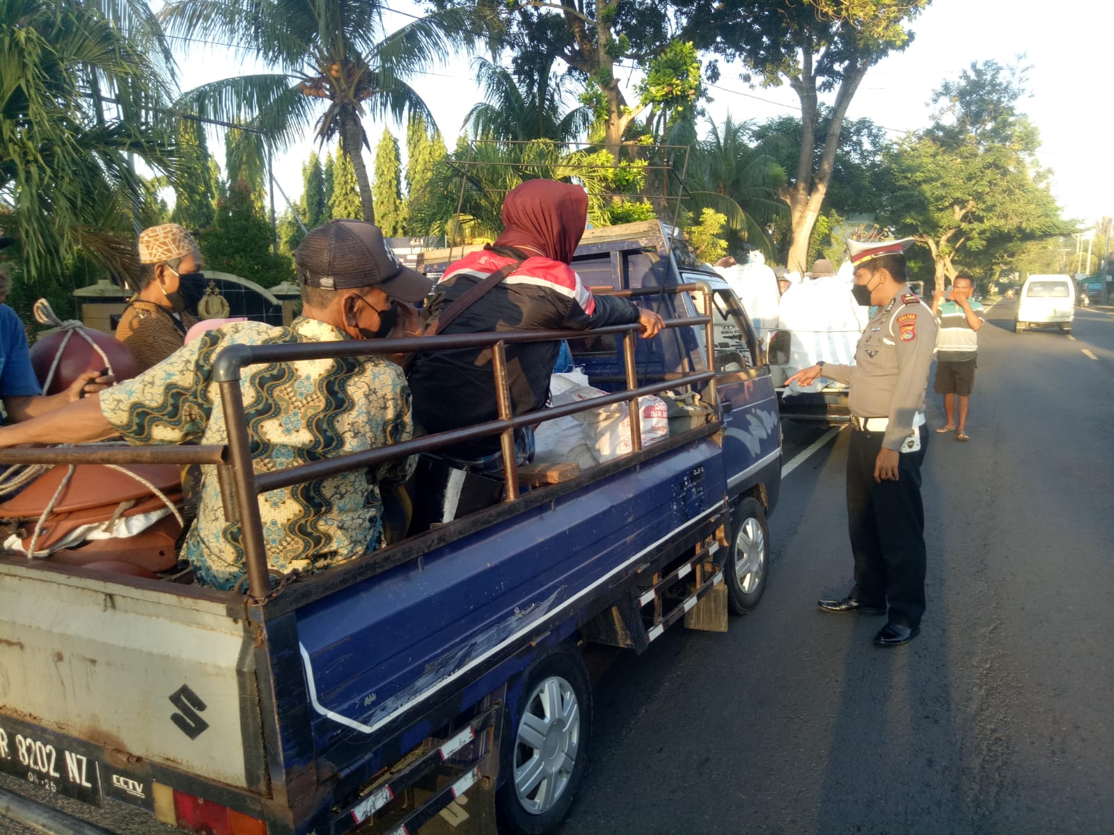 Strong Point Pagi Satlantas Polres Lobar Tindak Pelanggaran Kasat Mata, Apa saja