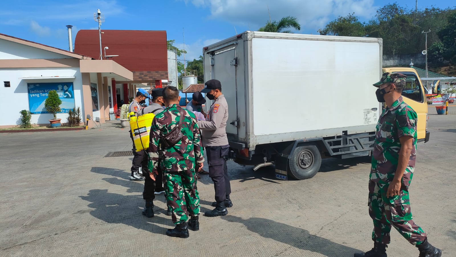 Penolakan Muatan Daging Sapi Asal Bekasi di Pelabuhan Lembar, Terjaring Saat Penyekatan Ops Aman Nusa II