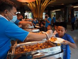 Aruna Senggigi Resorts & Convention Berbagi Bersama Anak Yatim dan Masyarakat Kurang Mampu