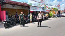 Kompak Jaga Kemananan dan Kenyamanan Kegiatan Keagamaan, Wujud Babinsa Pagutan Timur Bersama Bhabinkamtibmas Dalam Ciptakan Sinergitas Antara Petugas Keamanan Dengan Warga