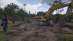 Pra TMMD Wilayah Kodim 1606 Mataram Di Mulai Dengan Buka Jalan