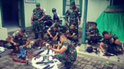 Pastikan Senpi Inventaris Dinas, Ba Fourier Kodim 1606 Mataram Laksanakan Pembersihan dan Perawatan