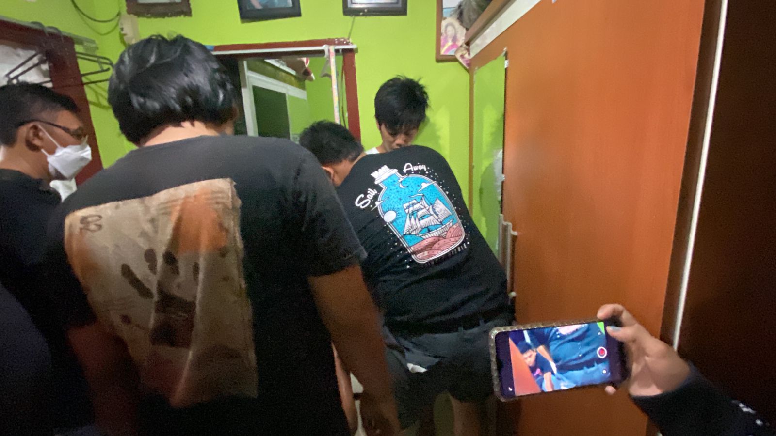 Pelaku Narkoba di Mataram ini, Berupaya Buang Sabu di Dalam Kloset