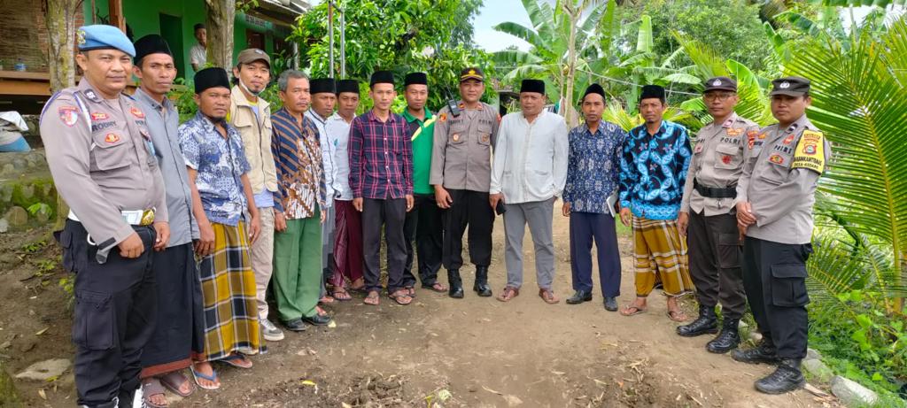 Jumat Curhat Kapolsek Sekotong di Kedaro, Cari Jalan Keluar Permasalahan Masyarakat