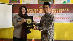 Kontra Radikal Divisi Humas Polri, Sambangi Ponpes di Lombok Barat