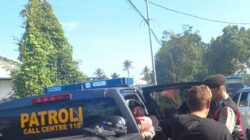 Personel Sat Samapta Polres Lobar Juga Beri Pertolongan pada Korban Kecelakaan Lalu Lintas