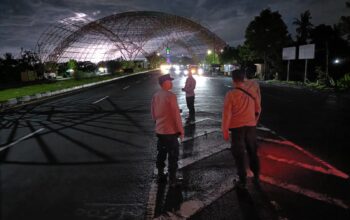 Sinergi Jaga Kamtibmas: Polres Lombok Barat Gelar Apel dan Patroli Gabungan di Bypass BIL